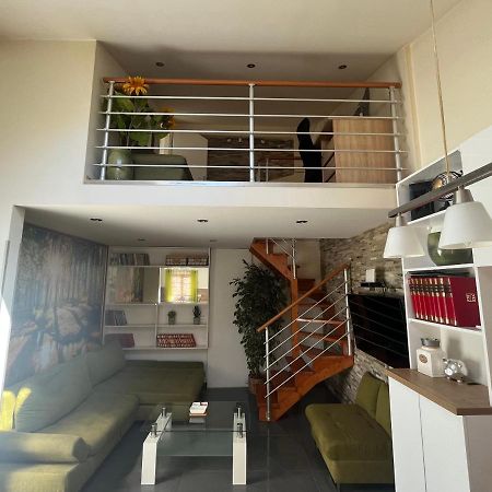 Hiza Apartment Pula Bagian luar foto