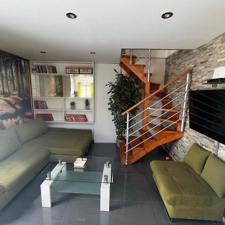 Hiza Apartment Pula Bagian luar foto